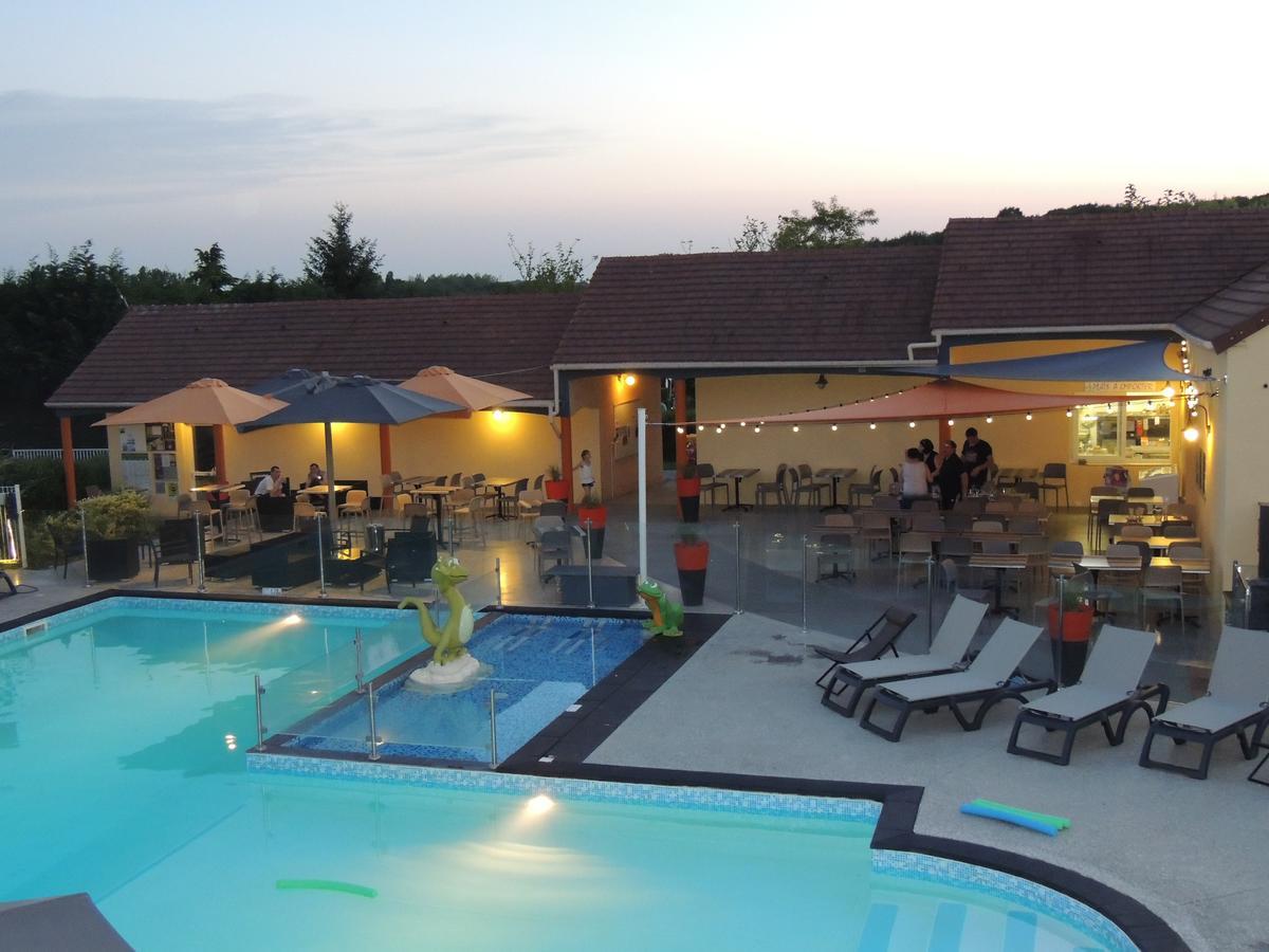 Hotel Camping L'Arada Parc Sonzay Exteriér fotografie